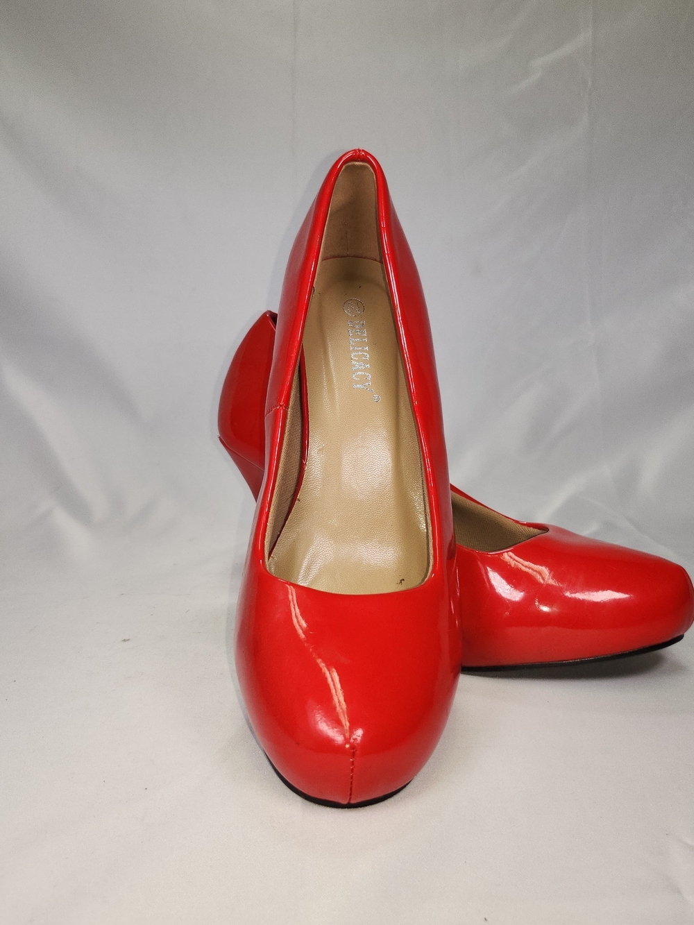 Delicacy Red Patent Round-Toe Pumps